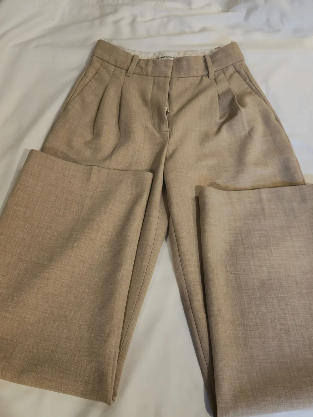 Aritzia The Effortless Pants Wide-Leg Linen-Blend Trousers in Beige